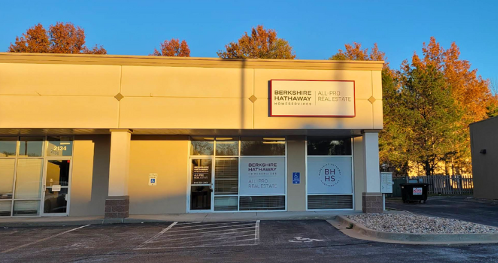 Spend It In Lynn Papenbrok in Kansas City MO main