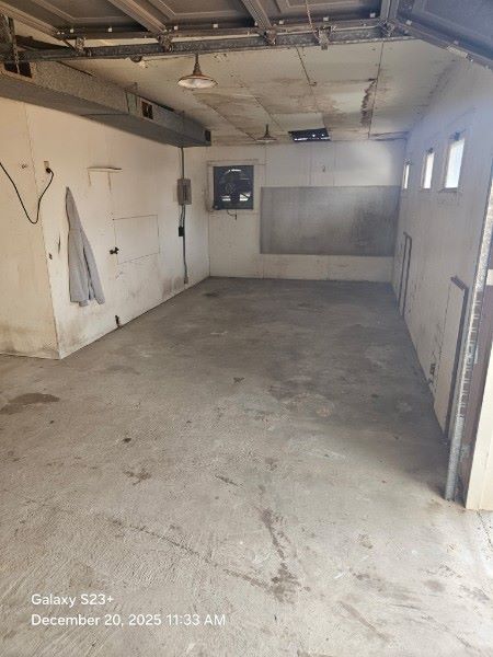 Complete Property Cleanout 9